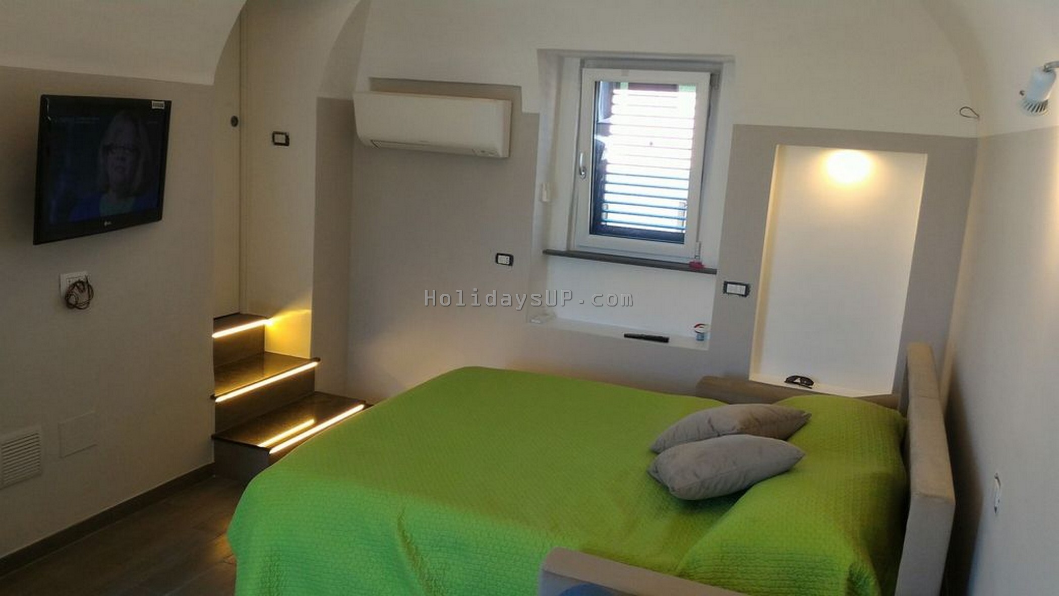Barone suite room in Villa historic Villa located in a small village Schiazzano