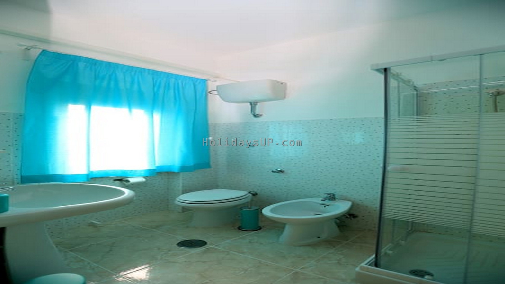 Bathroom with shower at Casa Mariandre C apartment in Amalfi Coast booking